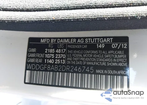 2013 Mercedes-Benz C 300 Sport 4Matic z USA, uszkodzony, nr VIN WDDGF8AB2DR246745